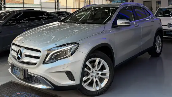 MERCEDES-BENZ GLA 200 1.6 CGI ADVANCE 16V TURBO FLEX 4P AUTOMÁTICO