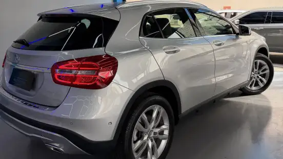 MERCEDES-BENZ-GLA 200-1.6 CGI ADVANCE 16V TURBO FLEX 4P AUTOMÁTICO MERCEDES-BENZ-GLA 200-2015