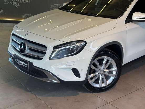 MERCEDES-BENZ-GLA 200-1.6 CGI ADVANCE 16V TURBO FLEX 4P AUTOMÁTICO MERCEDES-BENZ-GLA 200-2016