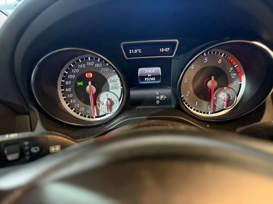 MERCEDES-BENZ-GLA 200-1.6 CGI ADVANCE 16V TURBO FLEX 4P AUTOMÁTICO MERCEDES-BENZ-GLA 200-2016