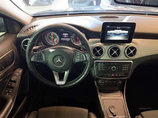 MERCEDES-BENZ-GLA 200-1.6 CGI ADVANCE 16V TURBO FLEX 4P AUTOMÁTICO MERCEDES-BENZ-GLA 200-2016