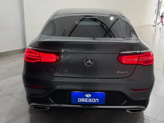 MERCEDES-BENZ-GLC 250-2016