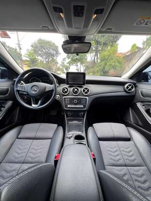 MERCEDES-BENZ-GLA 200-2017