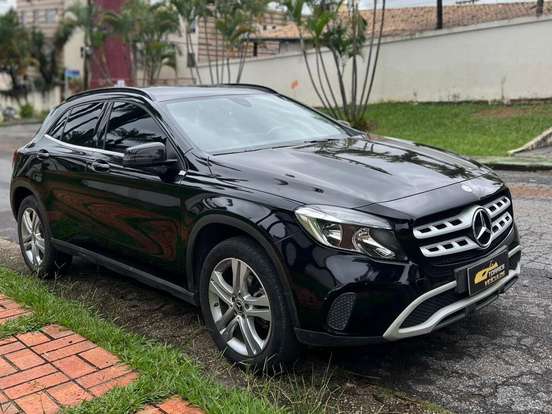 MERCEDES-BENZ-GLA 200-1.6 CGI FLEX STYLE 7G-DCT MERCEDES-BENZ-GLA 200-2017