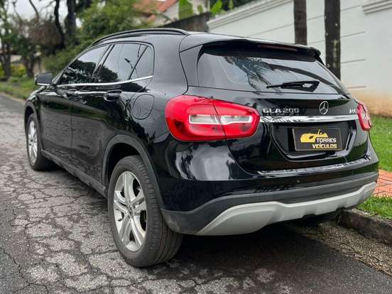 MERCEDES-BENZ-GLA 200-1.6 CGI FLEX STYLE 7G-DCT MERCEDES-BENZ-GLA 200-2017