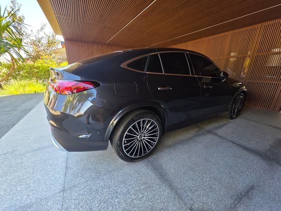 MERCEDES-BENZ GLC 300 2.0 MHEV AMG LINE COUPÉ 4MATIC 9G-TRONIC