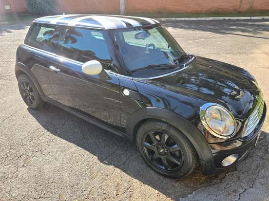 MINI-COOPER-2010