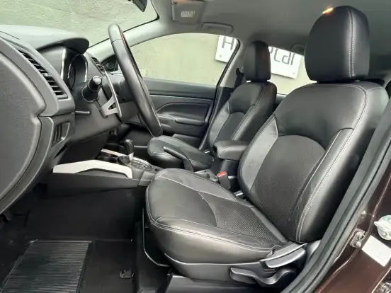 MITSUBISHI-ASX-2014