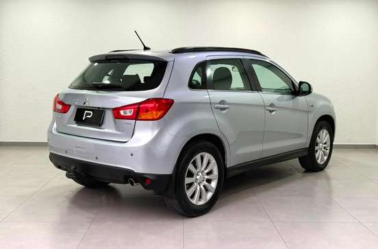 MITSUBISHI-ASX-2016