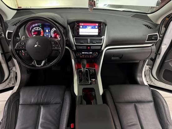 MITSUBISHI-ECLIPSE CROSS-1.5 MIVEC TURBO GASOLINA HPE-S CVT MITSUBISHI-ECLIPSE CROSS-2018