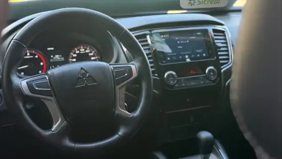 MITSUBISHI-L200 TRITON-2025