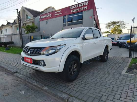 MITSUBISHI L200 TRITON 2.4 16V TURBO DIESEL SPORT GLS CD 4P 4X4 AUTOMÁTICO