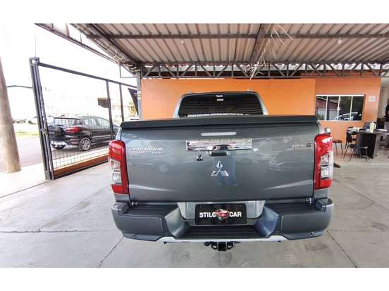 MITSUBISHI-L200 TRITON-2022
