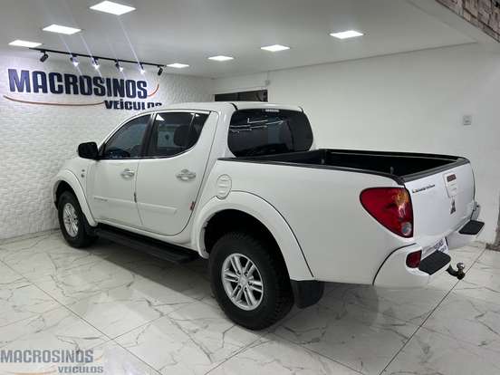MITSUBISHI-L200 TRITON-2015
