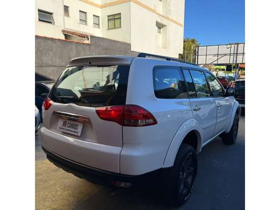 MITSUBISHI-PAJERO DAKAR-2015