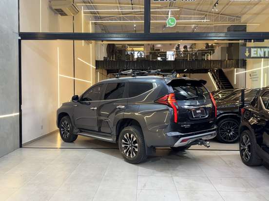 MITSUBISHI-PAJERO SPORT-2.4 16V MIVEC TURBO DIESEL HPE-S AWD AUTOMÁTICO MITSUBISHI-PAJERO SPORT-2022