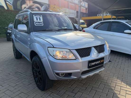 MITSUBISHI-PAJERO TR4-2.0 4X4 16V 140CV FLEX 4P AUTOMÁTICO MITSUBISHI-PAJERO TR4-2010