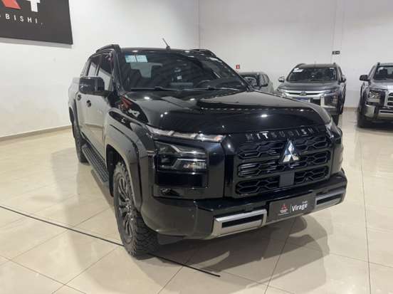 MITSUBISHI-TRITON-2025