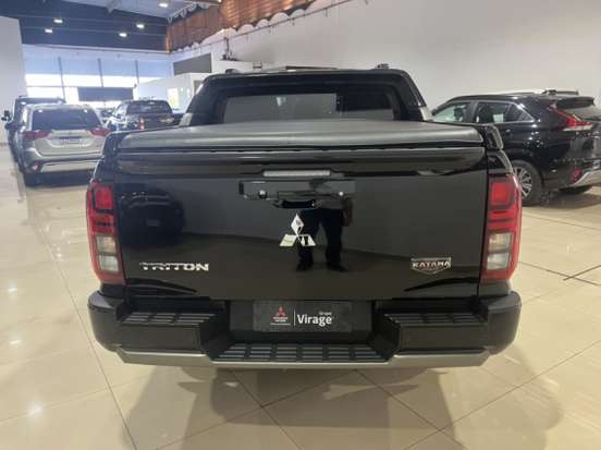 MITSUBISHI-TRITON-2025