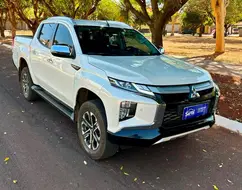 MITSUBISHI L200 TRITON 2.4 16V TURBO DIESEL SPORT HPE-S CD 4P 4X4 AUTOMÁTICO MITSUBISHI L200 TRITON 2.4 16V TURBO DIESEL SPORT HPE-S CD 4P 4X4 AUTOMÁTICO