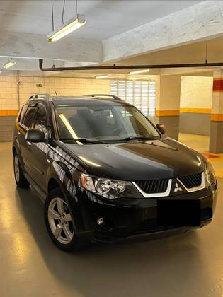 MITSUBISHI OUTLANDER 3.0 4X4 V6 24V GASOLINA 4P AUTOMÁTICO