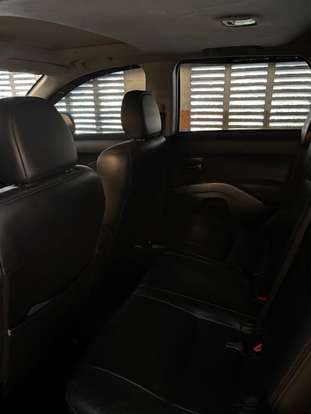 MITSUBISHI-OUTLANDER-2009