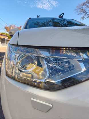 MITSUBISHI-OUTLANDER-2014