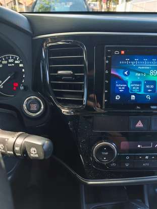 MITSUBISHI-OUTLANDER-2014