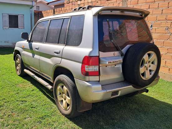 MITSUBISHI-PAJERO TR4-2005