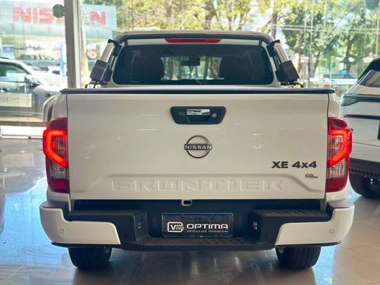 NISSAN-FRONTIER-2023