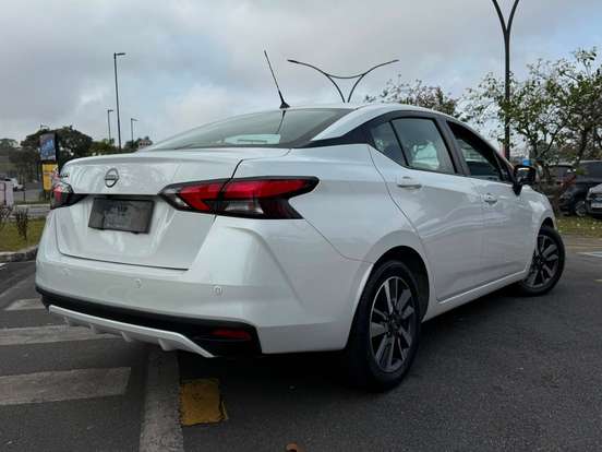 NISSAN-VERSA-2024
