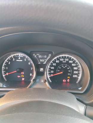 NISSAN-VERSA-2019