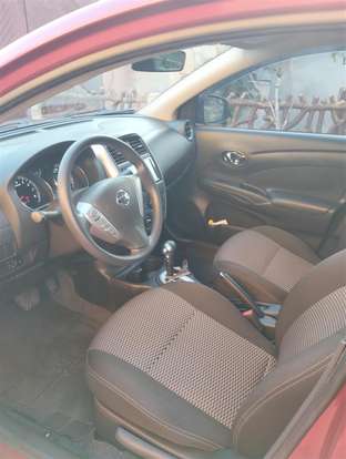NISSAN-VERSA-2019
