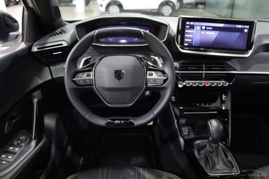 PEUGEOT-2008-1.0 TURBO 200 HYBRID GT CVT PEUGEOT-2008-2025