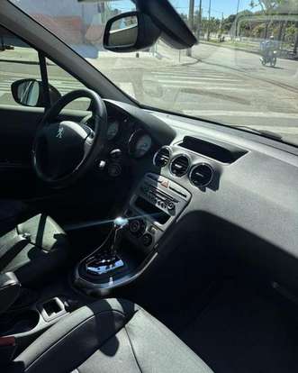 PEUGEOT-408-2011