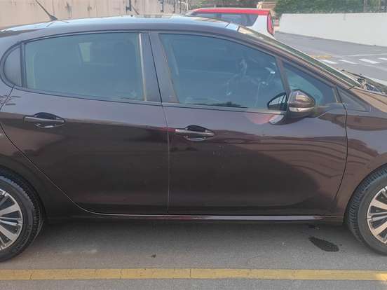 PEUGEOT-208-1.6 GRIFFE 16V FLEX 4P AUTOMÁTICO PEUGEOT-208-2019