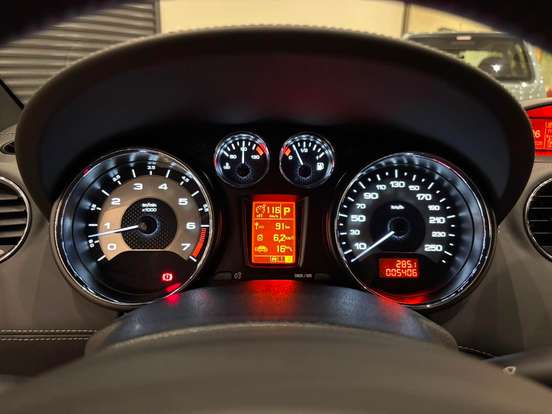 PEUGEOT-RCZ-1.6 16V TURBO GASOLINA 2P AUTOMÁTICO PEUGEOT-RCZ-2011