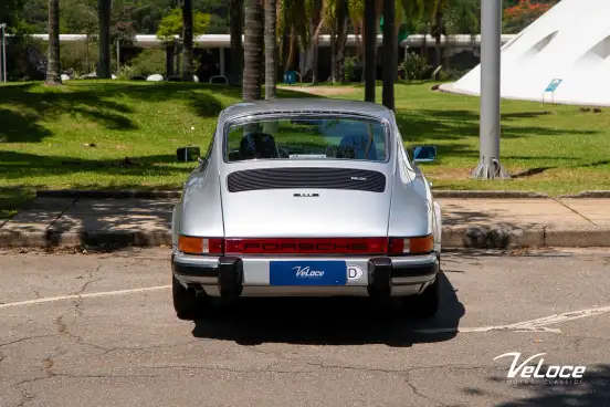 PORSCHE-911-1975