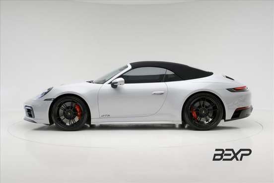 PORSCHE-911-2024