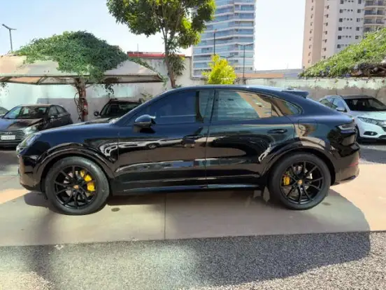 PORSCHE-CAYENNE-2024