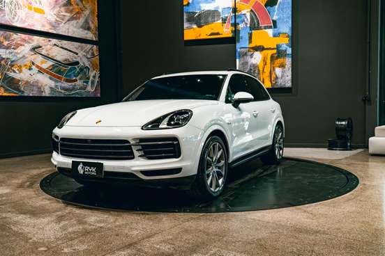 PORSCHE-CAYENNE-2022