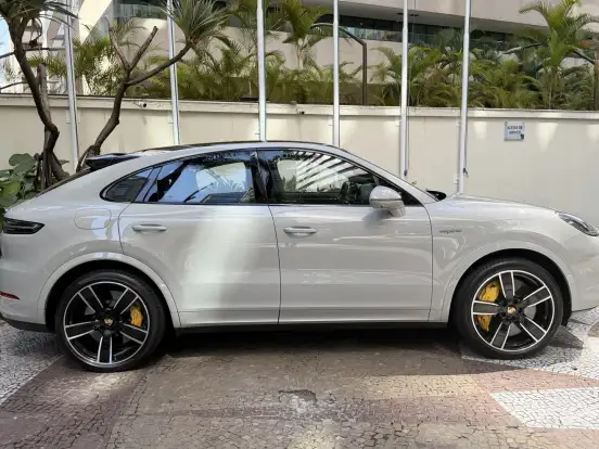 PORSCHE-CAYENNE-4.0 V8 E-HYBRID TURBO S COUPÉ AWD TIPTRONIC S PORSCHE-CAYENNE-2023
