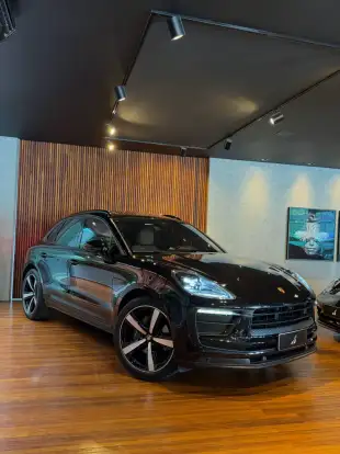 PORSCHE-MACAN-2023