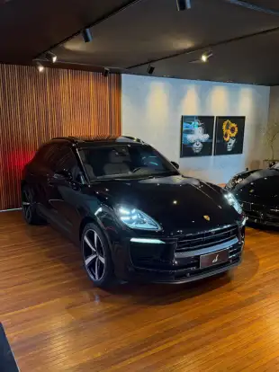 PORSCHE-MACAN-2023