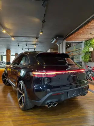PORSCHE-MACAN-2023