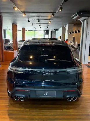 PORSCHE-MACAN-2023
