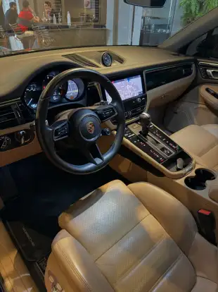 PORSCHE-MACAN-2023