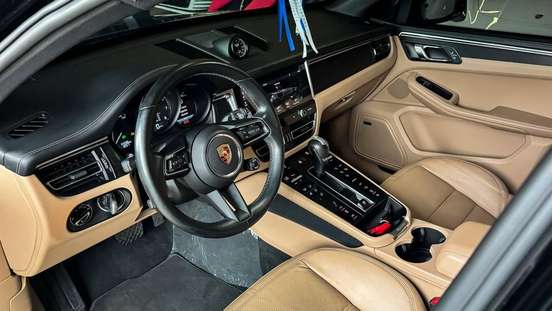 PORSCHE-MACAN-2023