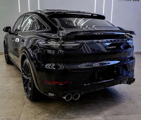 PORSCHE-CAYENNE-2022