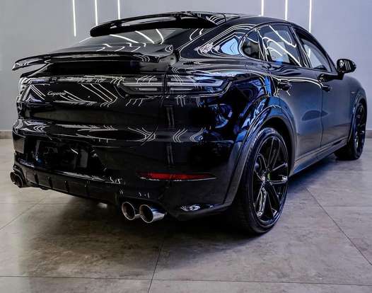 PORSCHE-CAYENNE-2022